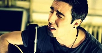 Extremely Powerful Rendition of 'One Thing Remains' - So Incredible!