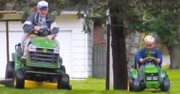This WWII Vet Has A Friend – When You See Who It Is, Your Heart Will Immediately Warm
