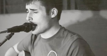 Sing From Your SOUL With This Passionate Version Of 'How Great Thou Art' - AMEN!
