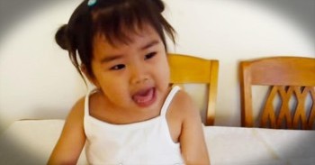 This Adorable 2-Year-Old Knows How To Praise God! At 1:05, I Was Yellin' AMEN!