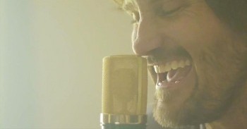 This Upbeat David Dunn Hit Will Have You Saying ‘Today Is BEAUTIFUL’