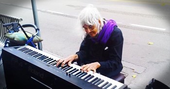 When They Saw This Old Woman Sit At The Piano No One Expected THIS. Hang On Tight!