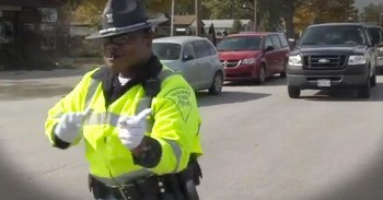 This Dancing Traffic Cop Just Made Morning Commutes My New Happy Place! LOL!