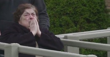 Woman Who Hasn’t Left Home In 4 Years Gets Surprise Renovation
