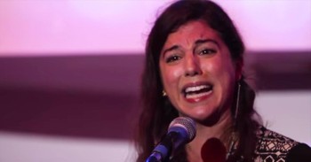 Young Woman Shares Her Battle With Depression Through Powerful Poem