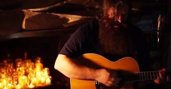 Bluegrass Version Of ‘Silent Night’ Hits You Right In The Heart
