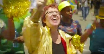 Woman Brings Laugh Mob To The Most Unfriendly City In The World