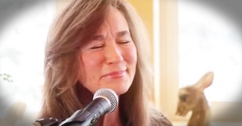 Christian Annie Herring Sings Emotional Song Of Heartbreak And Finding God