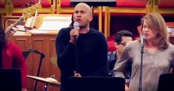 Comedian Keegan Michael Key Sings ‘Whenever God Shines His Light’ At Church