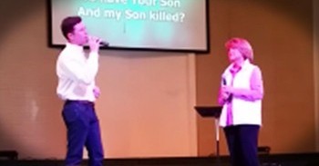 Scotty McCreery Sings Heartwarming Duet With Mom At Church