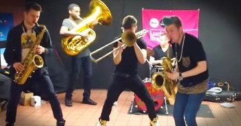 Talented Subway Performance Will Leave You STUNNED
