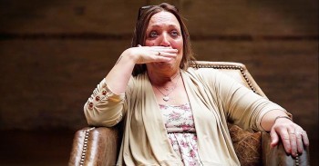 Woman’s Life Spirals Out Of Control Until She Meets Jesus