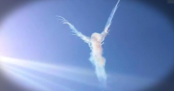 Beautiful Angel Appears In The Sky All Because Of THIS. So Amazing!