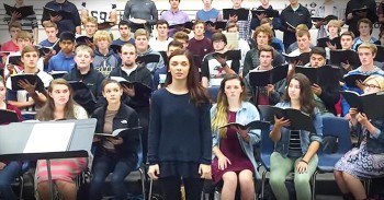 Choir Sings ‘Be Still My Soul’ After Oregon College Shooting