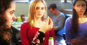 Strangers Help Stop Teen From Being Bullied Into Taking Diet Pills