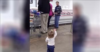 Little Girl Spreads Love At The Grocery Store