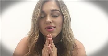 Sadie Robertson Opens Up About Turning To God After A Breakup