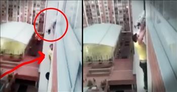 Amazing Rescue For Dog Dangling 13 Stories Above Ground