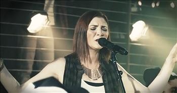 Alive In You' - Amazing Live Acoustic Performance From Jesus Culture