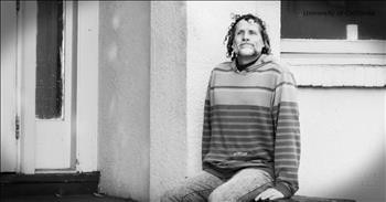 Homeless Man Addicted To Drugs Walks Into College And Changes His Life