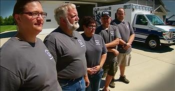 First Responders Start Amazing Chain Of Kindness