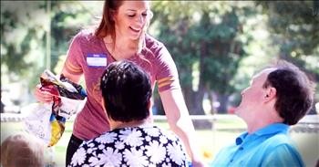 Woman Gives Back To Homeless On Her Birthday Instead Of Getting Gifts