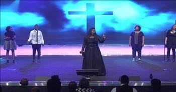 Tasha Cobbs - Jesus Saves (Live)