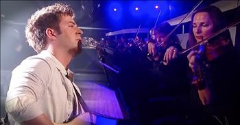 Contestant Stuns Simon With 'Hallelujah'