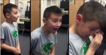 Little Boy Finds Out He's Gonna Be A Big Brother...of 5