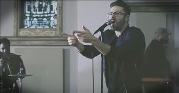 'Slow Down' - Danny Gokey Performance