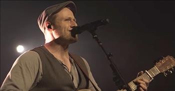 'Nailed To The Cross' - Live Performance From Rend Collective