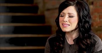 'How Majestic' - Kari Jobe Acoustic Performance