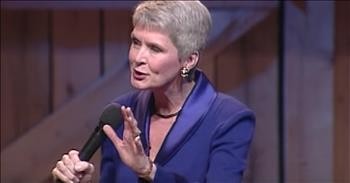 Jeanne Robertson Pulls Christmas Prank On Left Brain