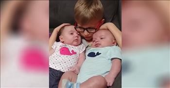 Big Brother Sings 'Twinkle Twinkle Little Star' To Siblings
