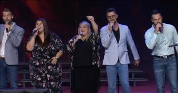The Crabb Family Performs 'Chainbreaker'