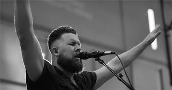 'No Longer Slaves' Zach Williams Live From Harding Prison
