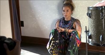 Behind The Scenes Of Lauren Daigle's 'Look Up Child' Album