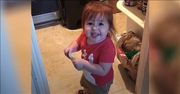 2-Year-Old Hilariously Throws Dad's Healthy Snack In The Trash