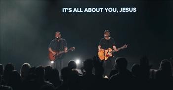 Matt Redman And Phil Wickham Perform 'Heart Of Worship'