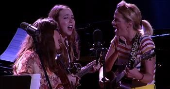 3 Women Sing Bluegrass Medley Of Classic Hits