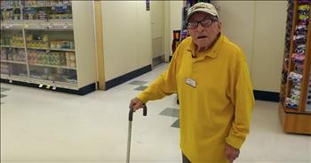 97-Year-Old Grocery Bagboy Shares Inspirational Work Ethic