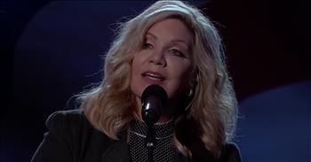 Bluegrass Singer Alison Krauss Performs 'Amazing Grace'