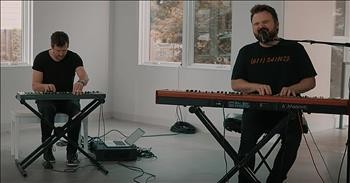 'Run To The Father' Cody Carnes Acoustic Performance