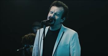 'Praise You In This Storm' Casting Crowns Live Performance