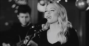 The Voice Alum Emily Ann Roberts Sings 'Mary Did You Know' Country Style