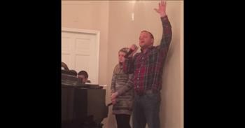 Country Crooner Sings 'Don't That Sound Like Heaven' At Church