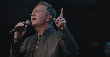 'Jesus' Blood' Live Performance From Travis Cottrell