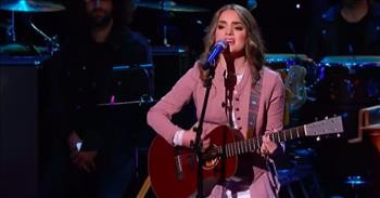 Lauren Mascitti Dedicates Solo Performance To Her Supportive Grandma On American Idol