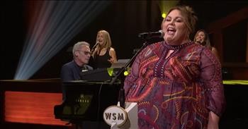 'Talking To God' This Is Us Star Chrissy Metz Sings At Grand Ole Opry