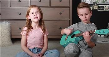 7-Year-Old Claire Crosby Sings 'Twinkle Twinkle Little Star' With Baby Brother